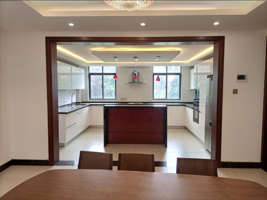 Modern 5 bedroom Villa sitting on 2 Acres, Lavington