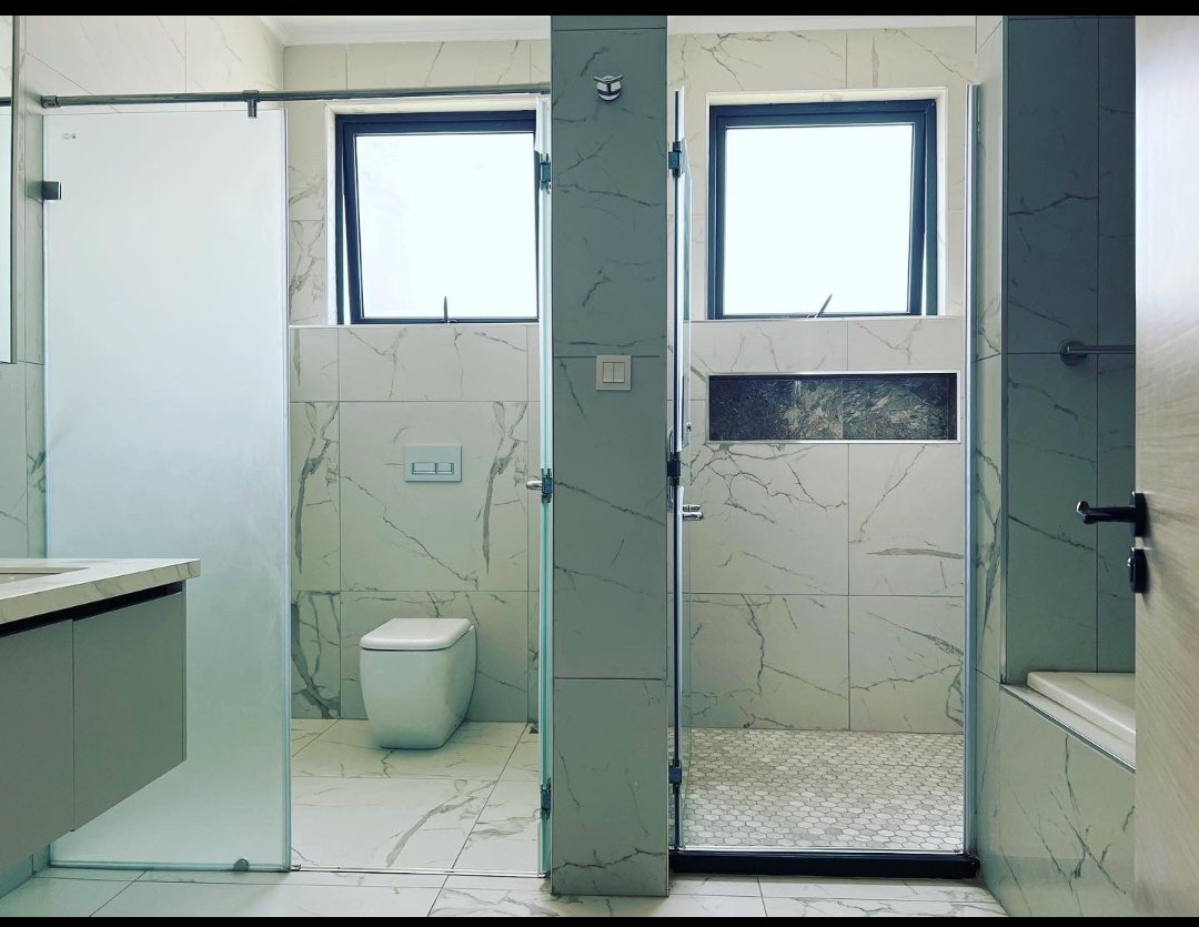 Magnificent 5 Bedrooms Villa All Ensuite with DSQ for Rent Lavington.