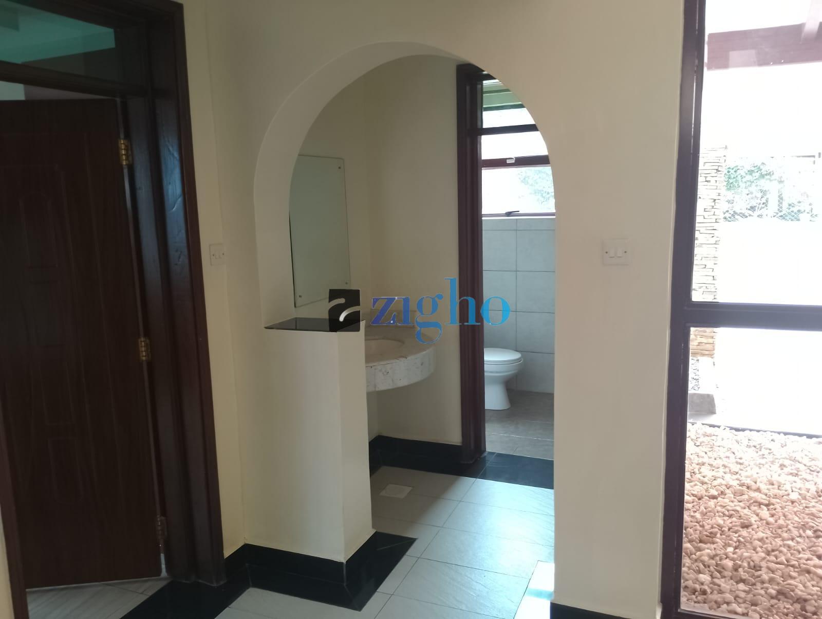 "Luxurious 5-Bedroom Villa for Rent in Karen.